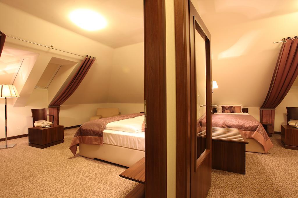 Hotel Sladovna سيرنا هورا الغرفة الصورة