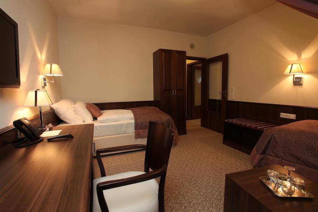 Hotel Sladovna سيرنا هورا الغرفة الصورة